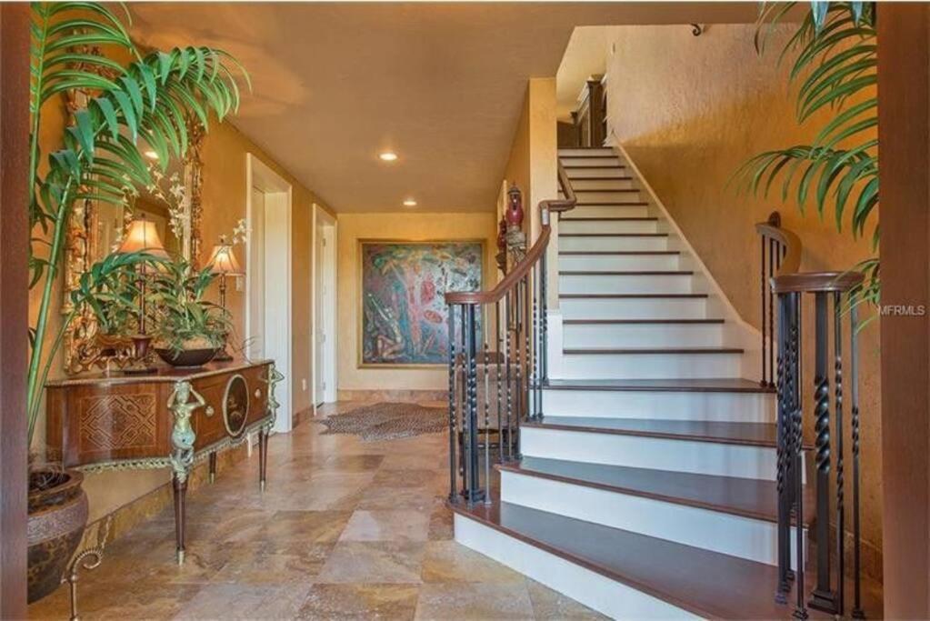 Large Mediterranean Oasis - Water Views & Pool เคลียร์วอเตอร์บีช ภายนอก รูปภาพ